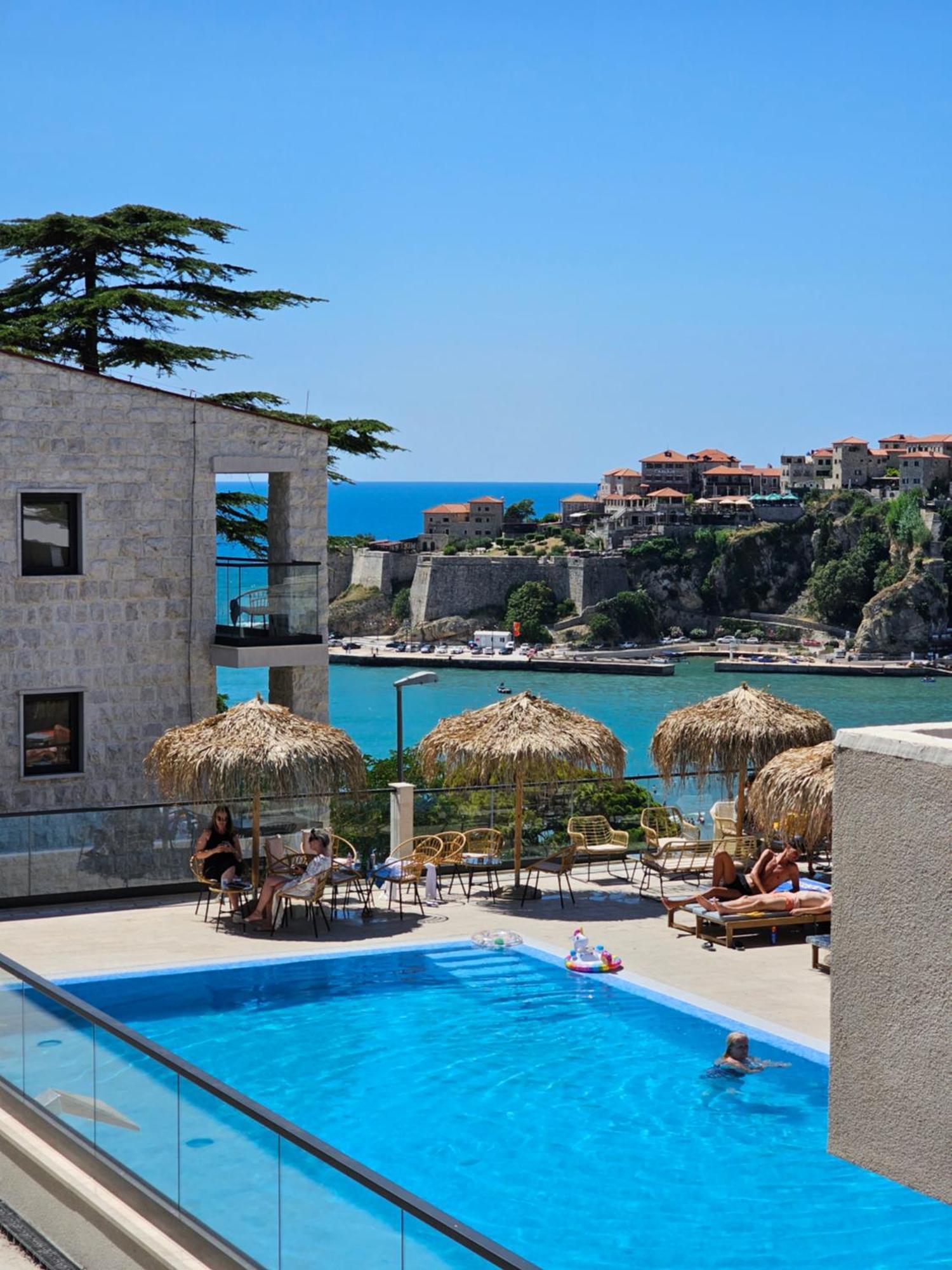 The New Hotel Mediteran - Villa Edition Ulcinj Exterior photo